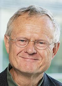 Prof. Dr. Armin Grau